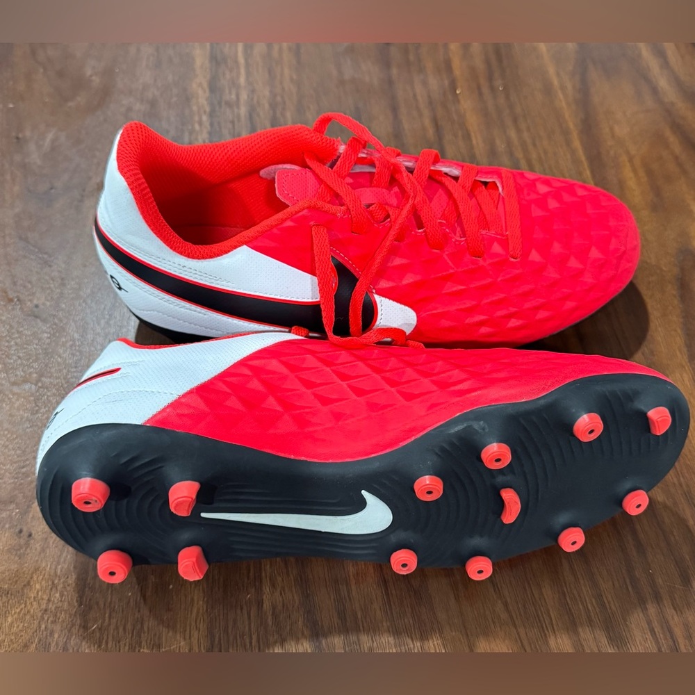 Nike Tiempo Legend 8 Elite FG 'Laser Crimson' Size 38.5 EU red white black